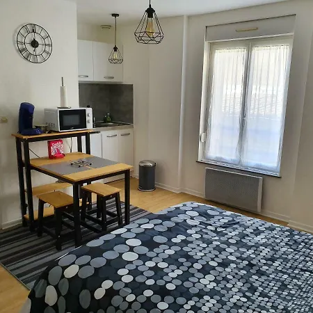Jean Jaures 64 * Reims