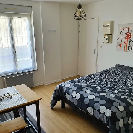 Jean Jaures 64 * Reims